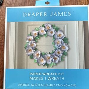 Draper James Paper Wreath Kit - White and Green